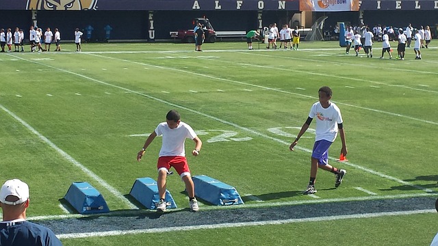 仅让运动健 仅让运动健